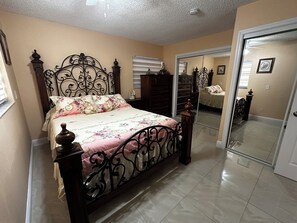 1 bedroom, free WiFi, bed sheets, wheelchair access - Charming 1-bedroom apartment with AC and WiFi in Tampa. Sleep up to 5 people. (Tampa)