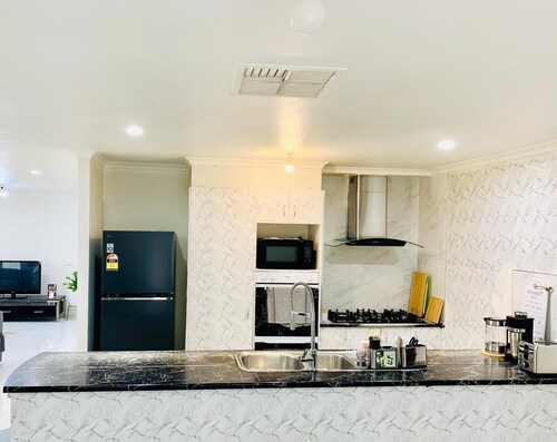 Home in carrum downs