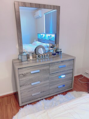 3 chambres, bureau, fer et planche à repasser, Wi-Fi