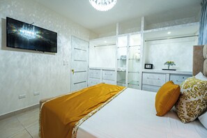 2 bedrooms, iron/ironing board, WiFi, bed sheets - modern,centric,near the beach and restaurants.15 minutes walk to historic center (Puerto Plata)