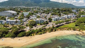 Beach nearby - modern,centric,near the beach and restaurants.15 minutes walk to historic center (Puerto Plata)