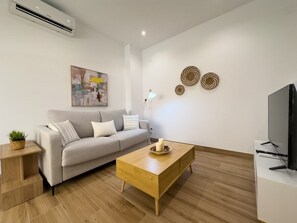 Smart TV - Apartamento Mérida 1 (Nerja)