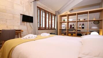 1 chambre, fer et planche à repasser, Wi-Fi, draps fournis