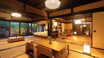 Executive Suite, Non Smoking | 1 bedroom, individually decorated, desk, free WiFi