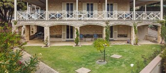 Alton House by Wine Coast Holidays