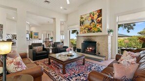 Fireplace - Alton House by Wine Coast Holidays (PORT WILLUNGA)