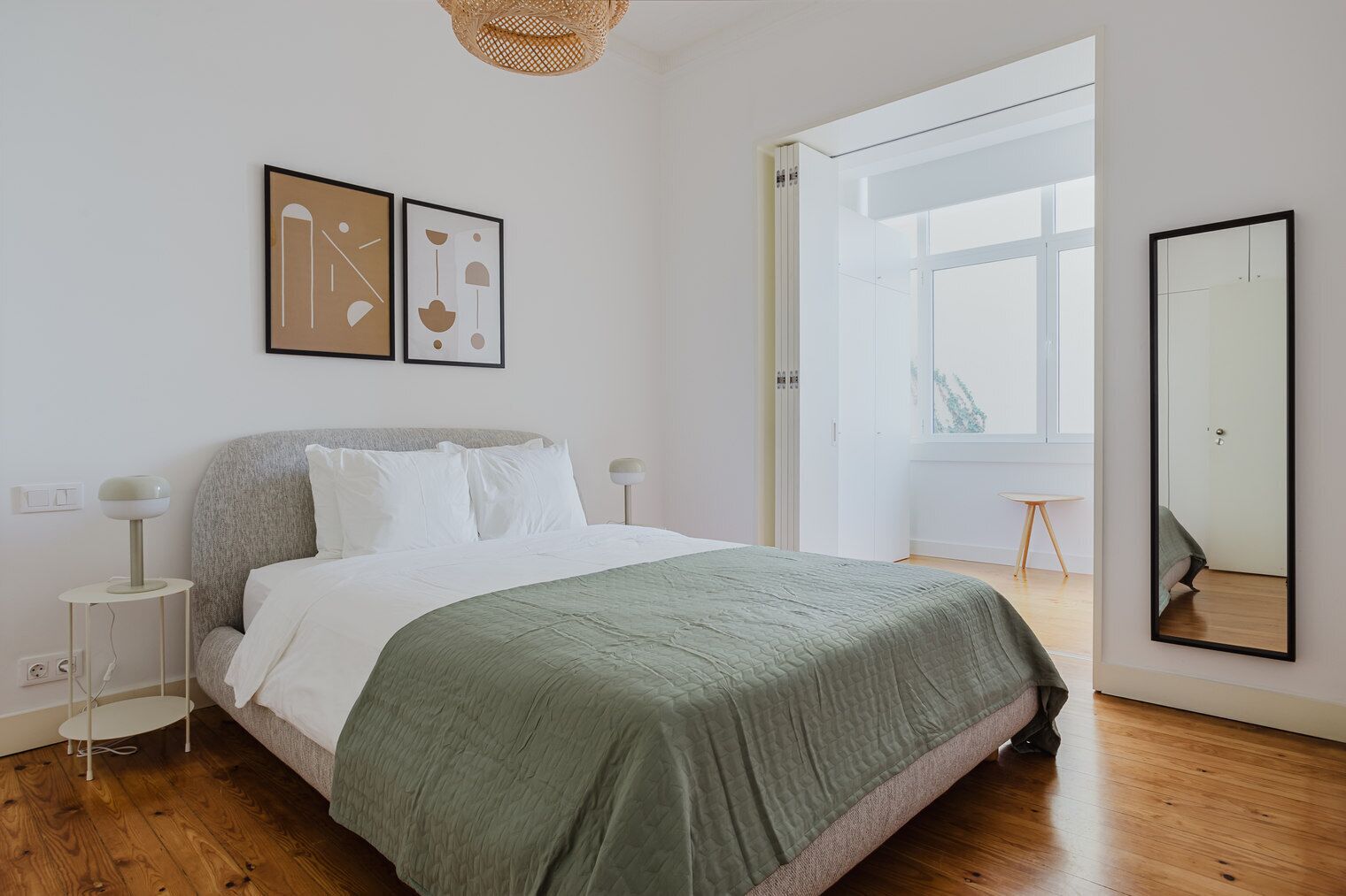 2 chambres, fer et planche à repasser, Wi-Fi, draps fournis