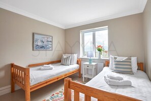 Room - Beachfront Break - 2 bedroom home (County Kerry)