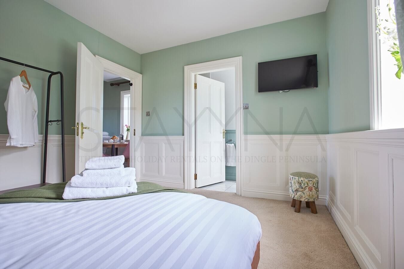 1 slaapkamer, een strijkplank/strijkijzer, wifi, beddengoed