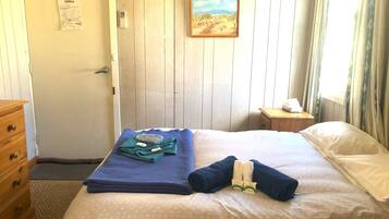 2 bedrooms, WiFi, bed sheets