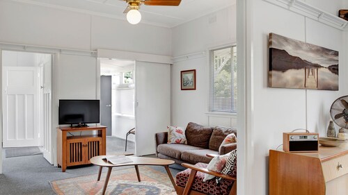 Dove Cottage - Charming Cottage