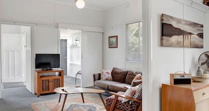 Dove Cottage - Charming Cottage