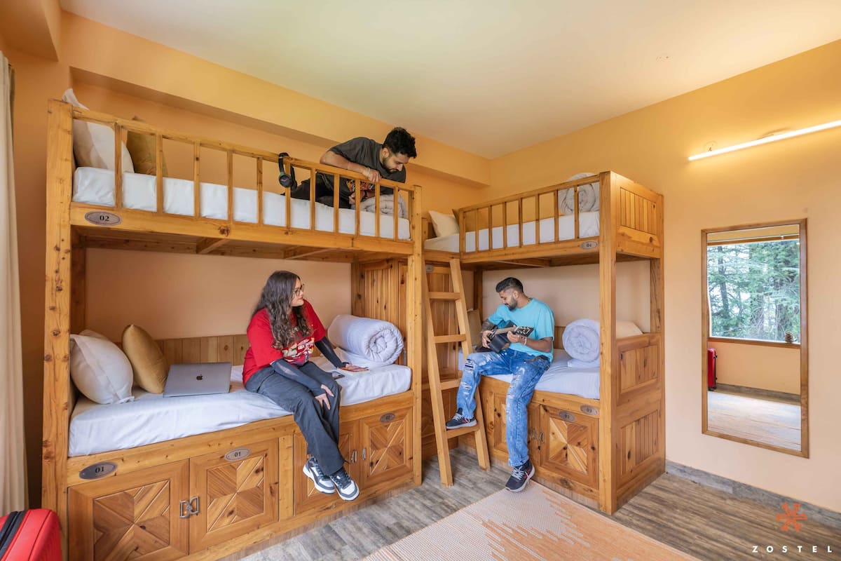 6 Bed Mixed Dorm (with shared washroom) | Ingyenes wifi és ágynemű