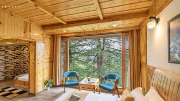 Superior 5-Bedded Suite (with attic) | Free WiFi, bed sheets