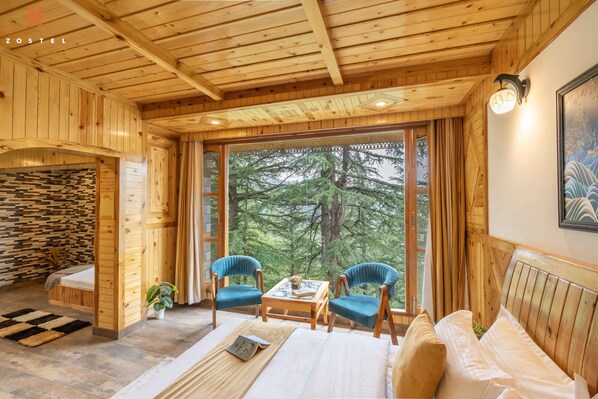 Superior 5-Bedded Suite (with attic) | 1 bedroom, free WiFi, bed sheets