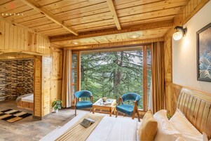 Superior 5-Bedded Suite (with attic) | Wifi gratis y ropa de cama 