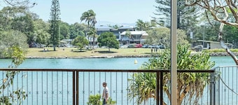 Absolute waterfront, 3 story beach house. Walk to everything.