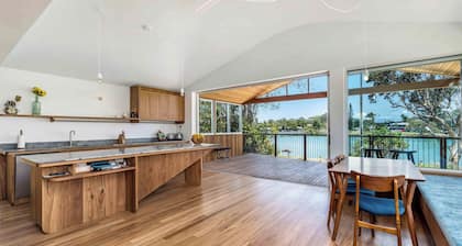 Absolute waterfront, 3 story beach house. Walk to everything.