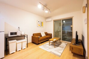 TV - Entirely reserved ecru Sumiyoshi logement 2 / Fukuoka Fukuoka (Fukuoka)