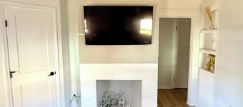 Charming suite with patio, heating, WiFi, free parking in welcoming New Rochelle