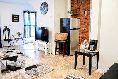 River View by the Border, stylish cozy centrally located in downtown St Stephen!