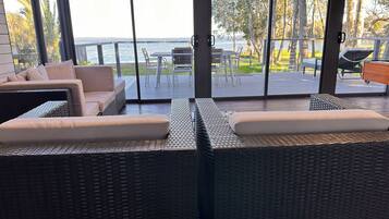 Smart TV, video games, books