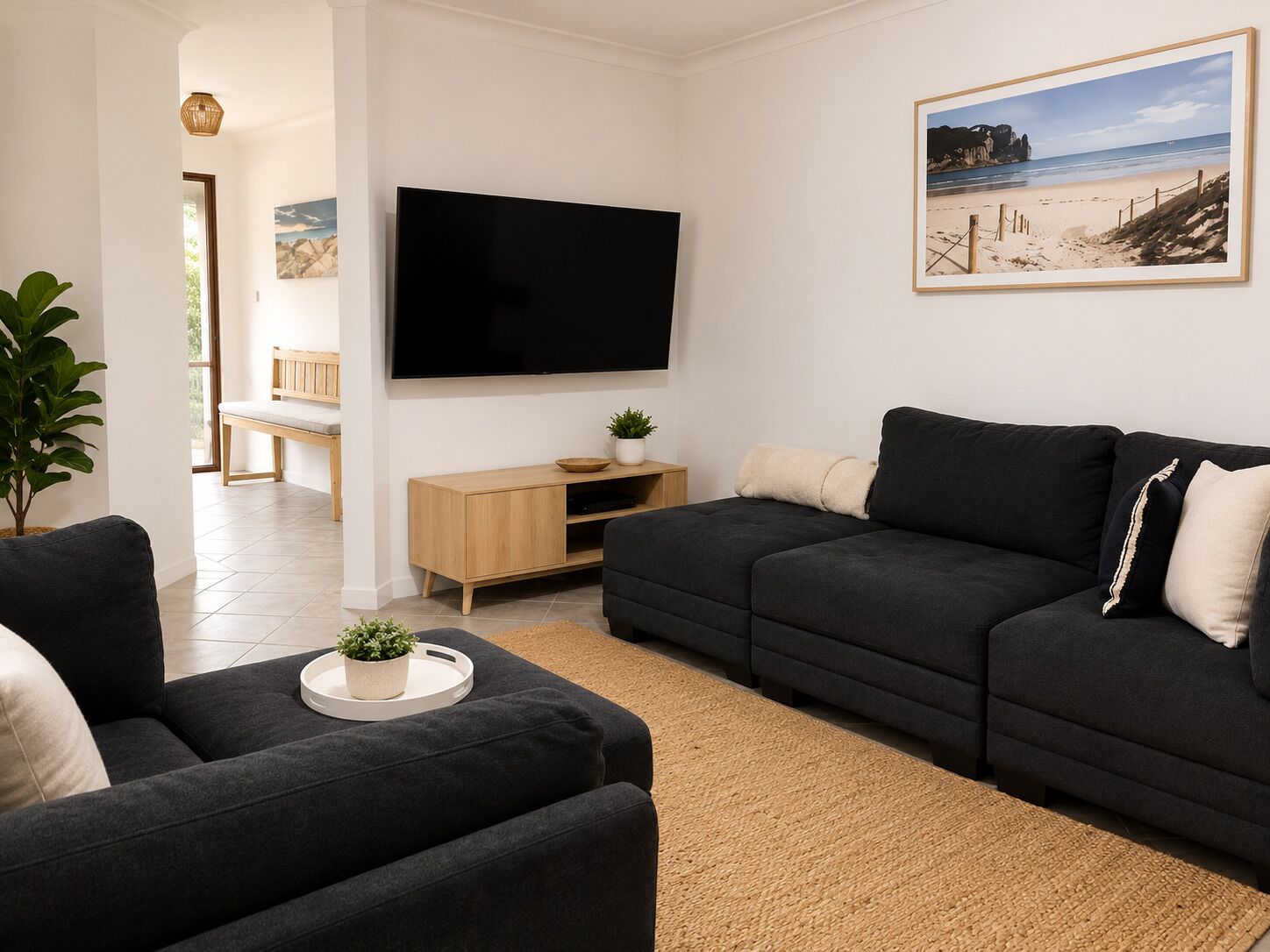 Deluxe-Haus | Wohnbereich | 55-Zoll-Fernseher mit Digitalempfang, DVD-Player