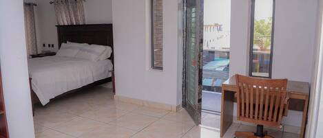 1 غرفة نوم ومكواة/لوح كي وواي فاي وملاءات أسرّة