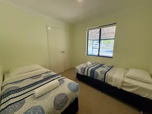 Classic House | 5 bedrooms, laptop workspace, WiFi (free), individually decorated - Meelup Ridge (Dunsborough)
