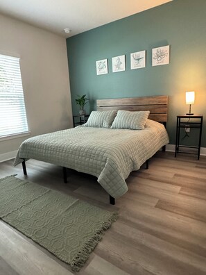 3 bedrooms, desk, iron/ironing board, travel cot - Stunning Newly Build Home! with Private Heated Pool!  (Palm Coast)