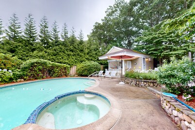 Private pool close to beach with cabana, grill, AC, and patio