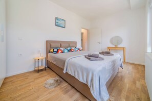 2 bedrooms, free WiFi, bed sheets - Modern Apartment With Balcony And Garage, Krapinske Toplice, Croatia (Krapinske Toplice)
