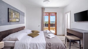 3 bedrooms, iron/ironing board, WiFi (free), bed sheets - 3BR Istrian Villa Erla w/ Private Pool, Labin, Croatia (Labin)