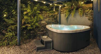 The Higher Longtail Lodge