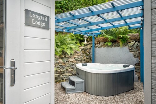 The Higher Longtail Lodge | Ridgestone