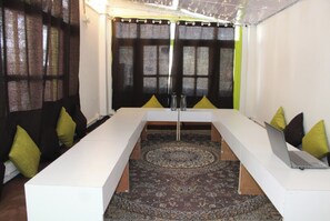 Àrea amb seients del vestíbul