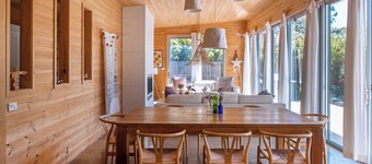 "Whiteleaf" Luxury. Linen included