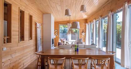 "Whiteleaf" Luxury. Linen included