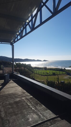 Property grounds - Beach House Delegado Marcio (Praia do Estaleiro Balneário Camboriú)