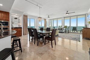 Interior - Mustique 1202 ~ In/Outdoor Pools, Hot Tub, Beach Access + $400 in FREE Activities Daily-Zoo/Parasail (Gulf Shores)