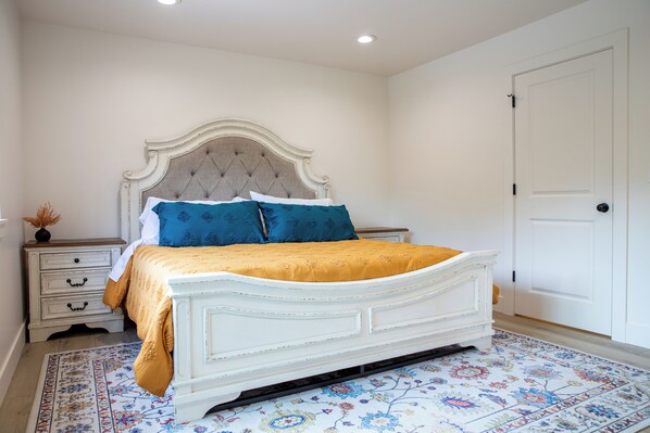 1 soverom, strykejern/-brett, wi-fi og sengetøy