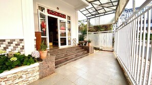 Fachada da propriedade