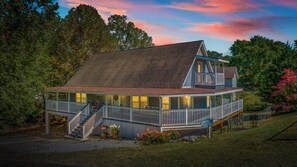 Exterior - Fancy Farmhouse-Wrap around deck! Game room! Movie Theater Room! Great location! (Sevierville)