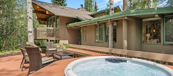 Unique Mountain Home! Spacious Deck & Hot Tub, Wood Stoves, Balconies with Tranquil Forest Views