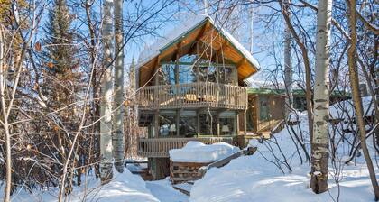 Winter Retreat! Mountain Home w/ Hot Tub, Spacious Deck, Balconies & Peaceful Forest Views