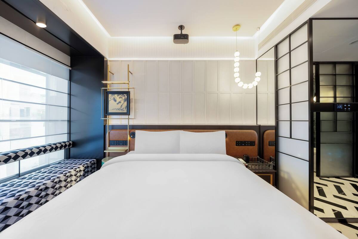 ห้องเอลีทดับเบิล | เครื่องนอนระดับพรีเมียม, ผ้านวมขนเป็ด, เตียงเมมโมรีโฟม, มินิบาร์ฟรี