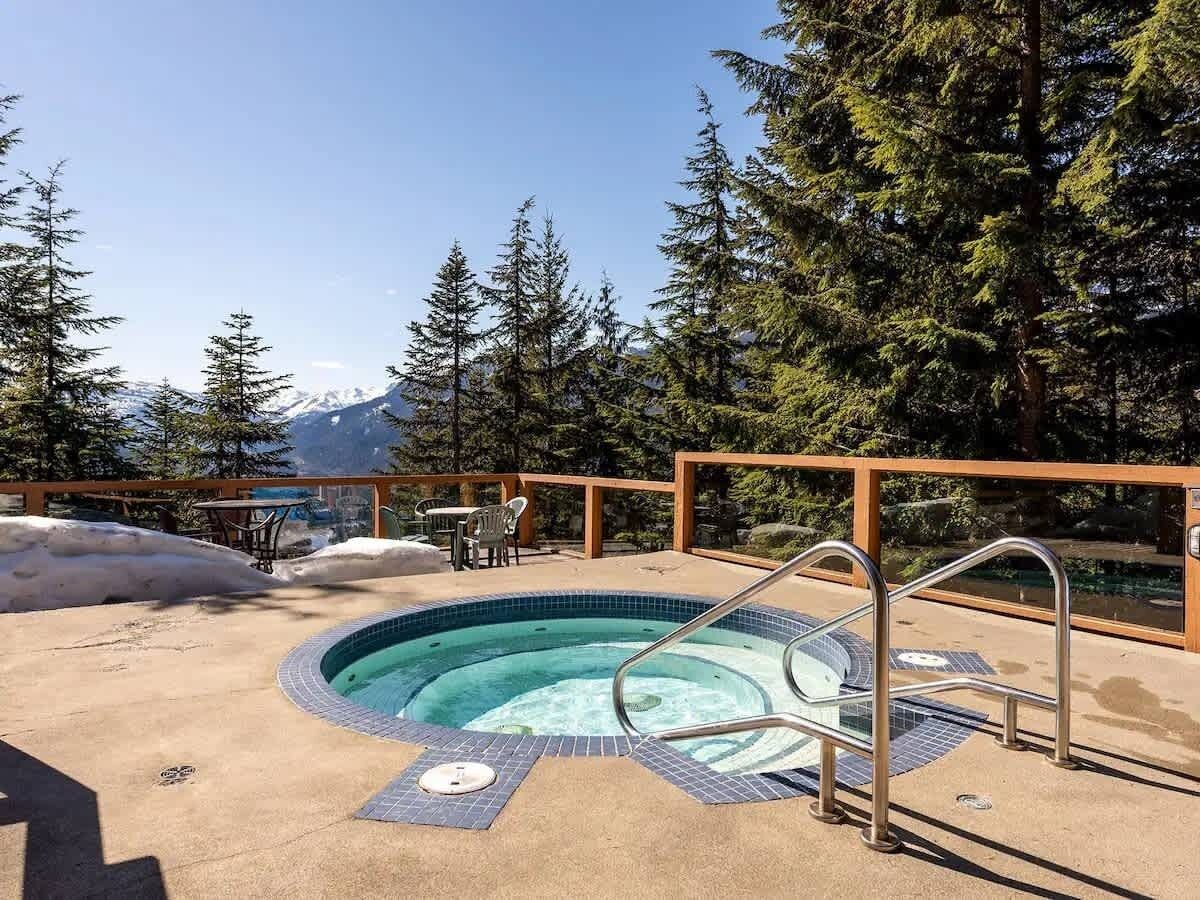 Baignoire à remous extérieure