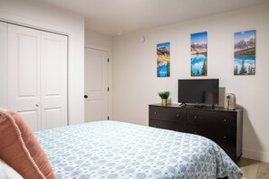 2 bedrooms, iron/ironing board, WiFi, bed sheets - Wonderful two bedroom in Wasilla. (Wasilla)