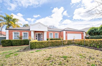 Pinehurst | Close to Zoo & Golf Club, Pet Friendly