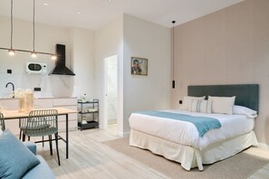 1 bedroom, iron/ironing board, travel crib, free WiFi - 💫romantic Apartment by Virkin Suites 4💫a 7 Minutos Andando del Oceanográfico! (València)
